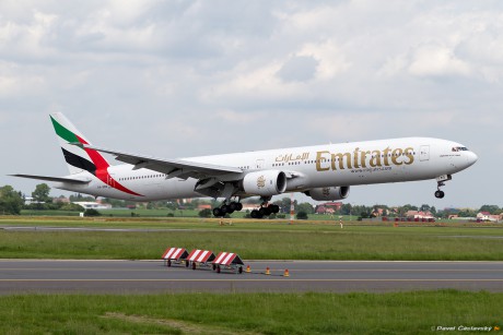 Emirates | A6-EMQ